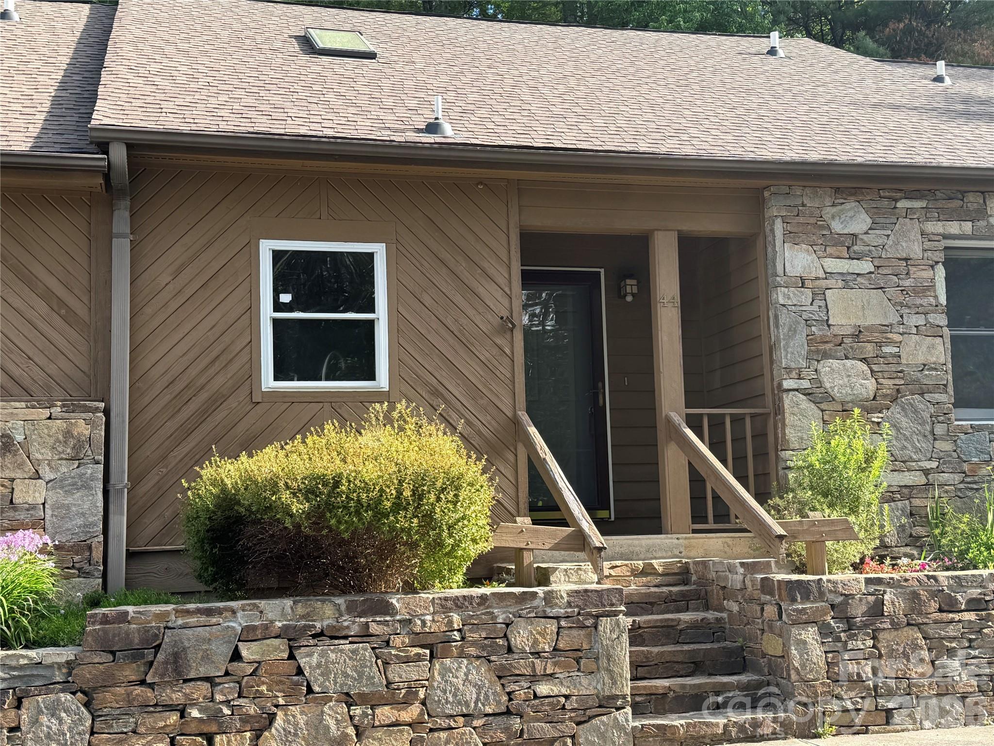44 Sagebrush Circle Etowah NC 28729