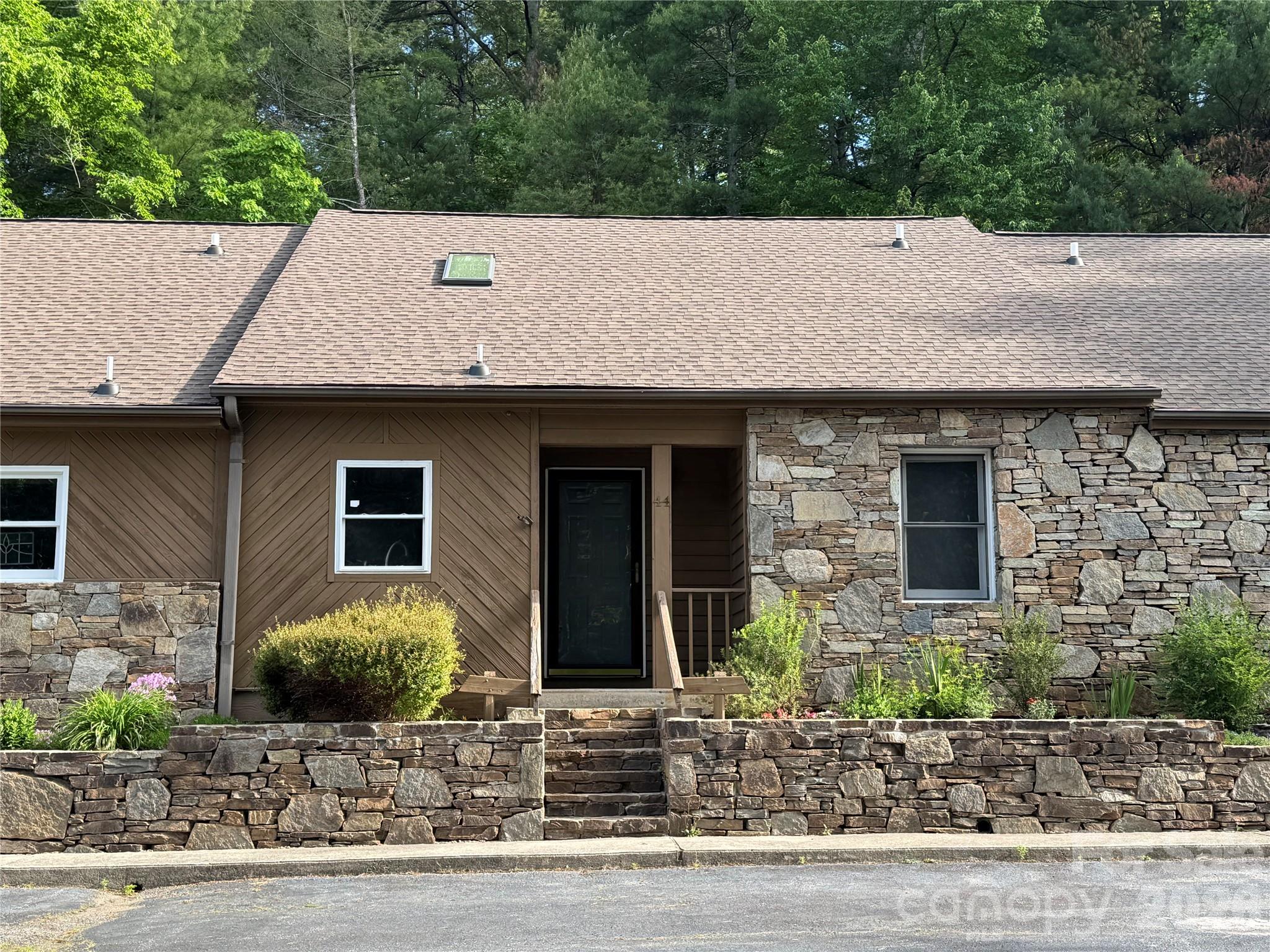 44 Sagebrush Circle Etowah NC 28729