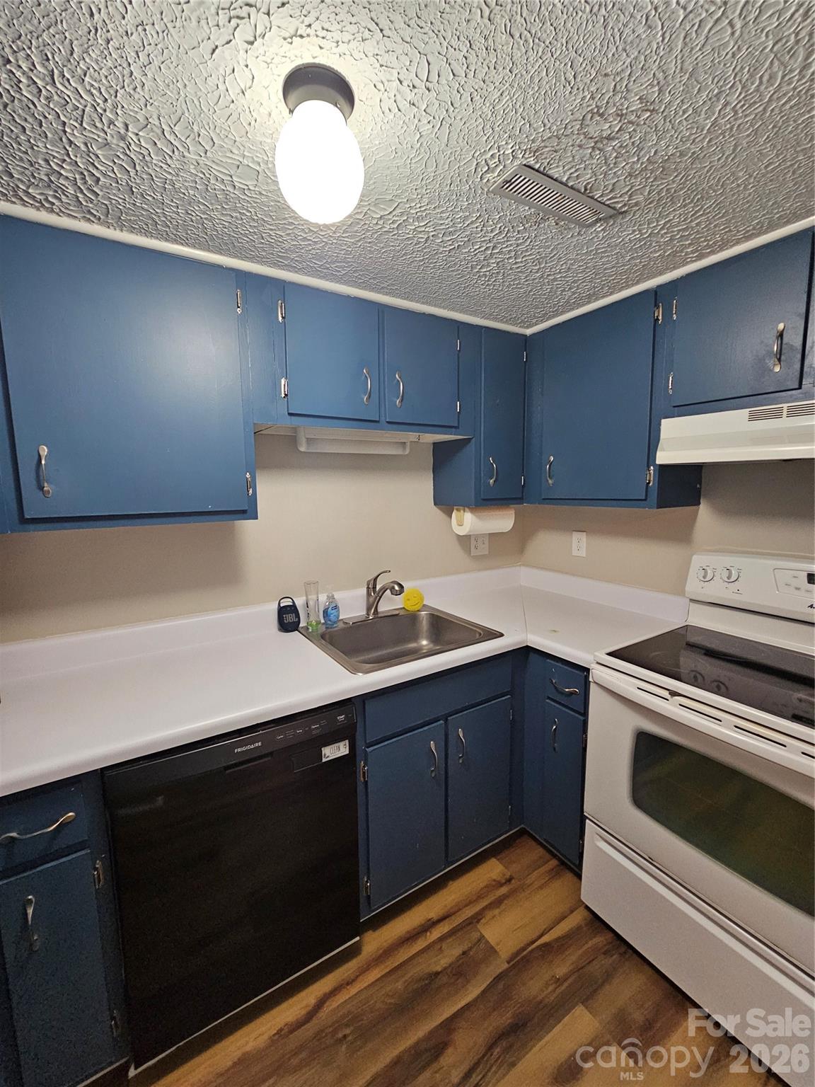 1050 21st Avenue NW Hickory NC 28601