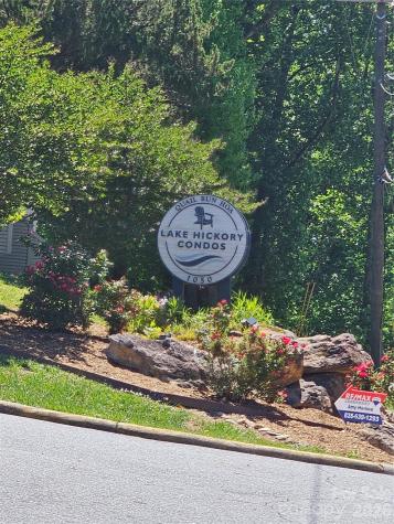 1050 21st Avenue NW Hickory NC 28601