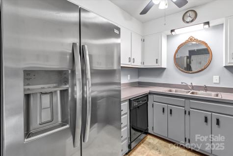 2116 S Main Street Kannapolis NC 28081