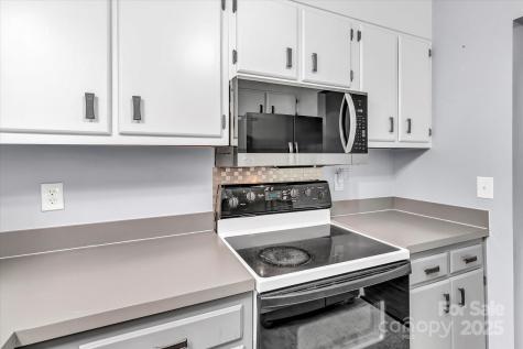 2116 S Main Street Kannapolis NC 28081