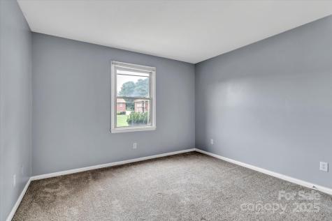 2116 S Main Street Kannapolis NC 28081