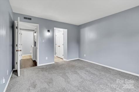 2116 S Main Street Kannapolis NC 28081