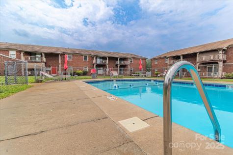 2116 S Main Street Kannapolis NC 28081