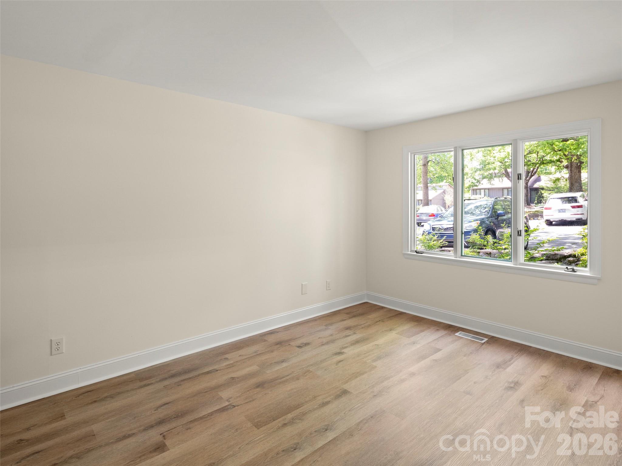 203 Crowfields Drive Asheville NC 28803