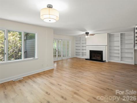203 Crowfields Drive Asheville NC 28803