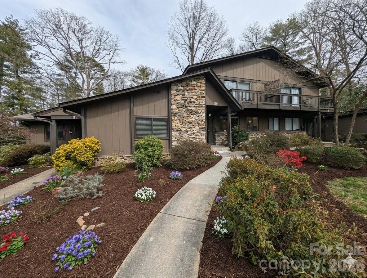 88 Laurelwood Circle W Hendersonville NC 28791