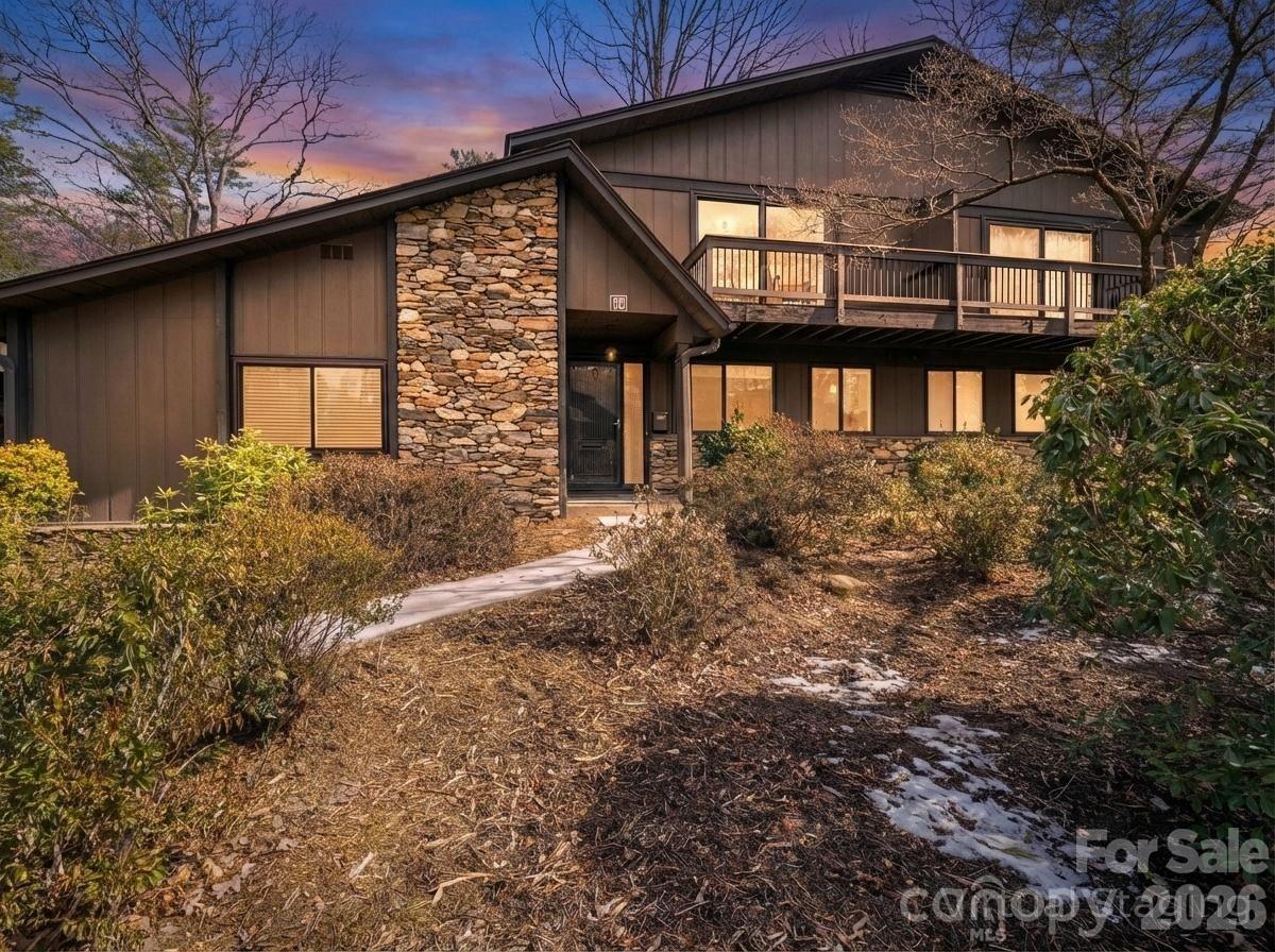 88 Laurelwood Circle W Hendersonville NC 28791