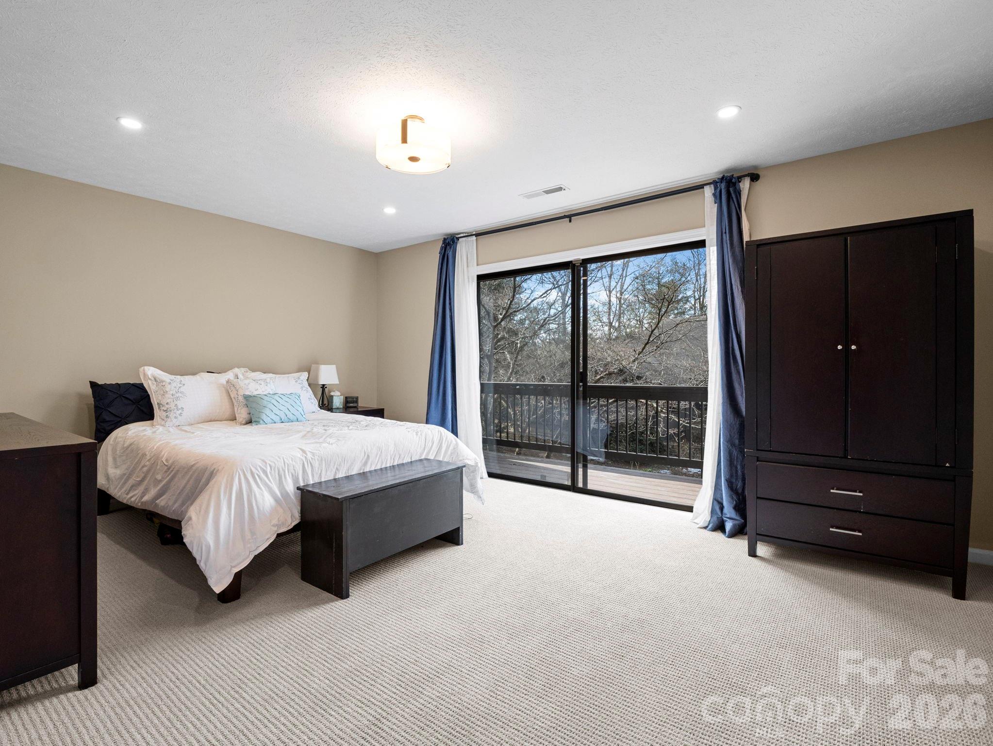 88 Laurelwood Circle W Hendersonville NC 28791