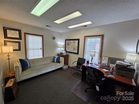 5513 Monroe Road Charlotte NC 28212