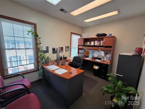 5513 Monroe Road Charlotte NC 28212