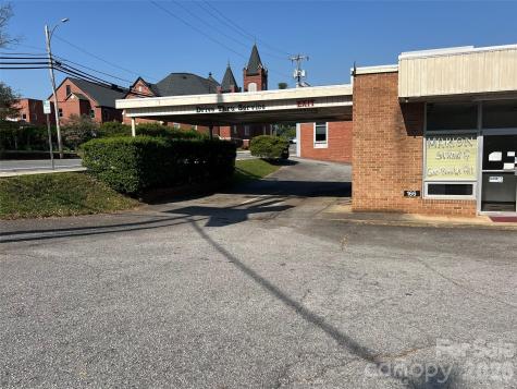 166 N Logan Street Marion NC 28752