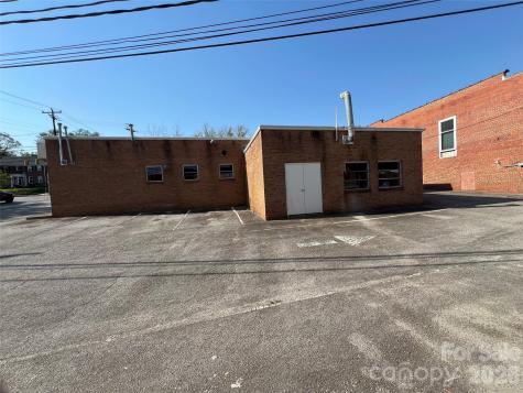 166 N Logan Street Marion NC 28752