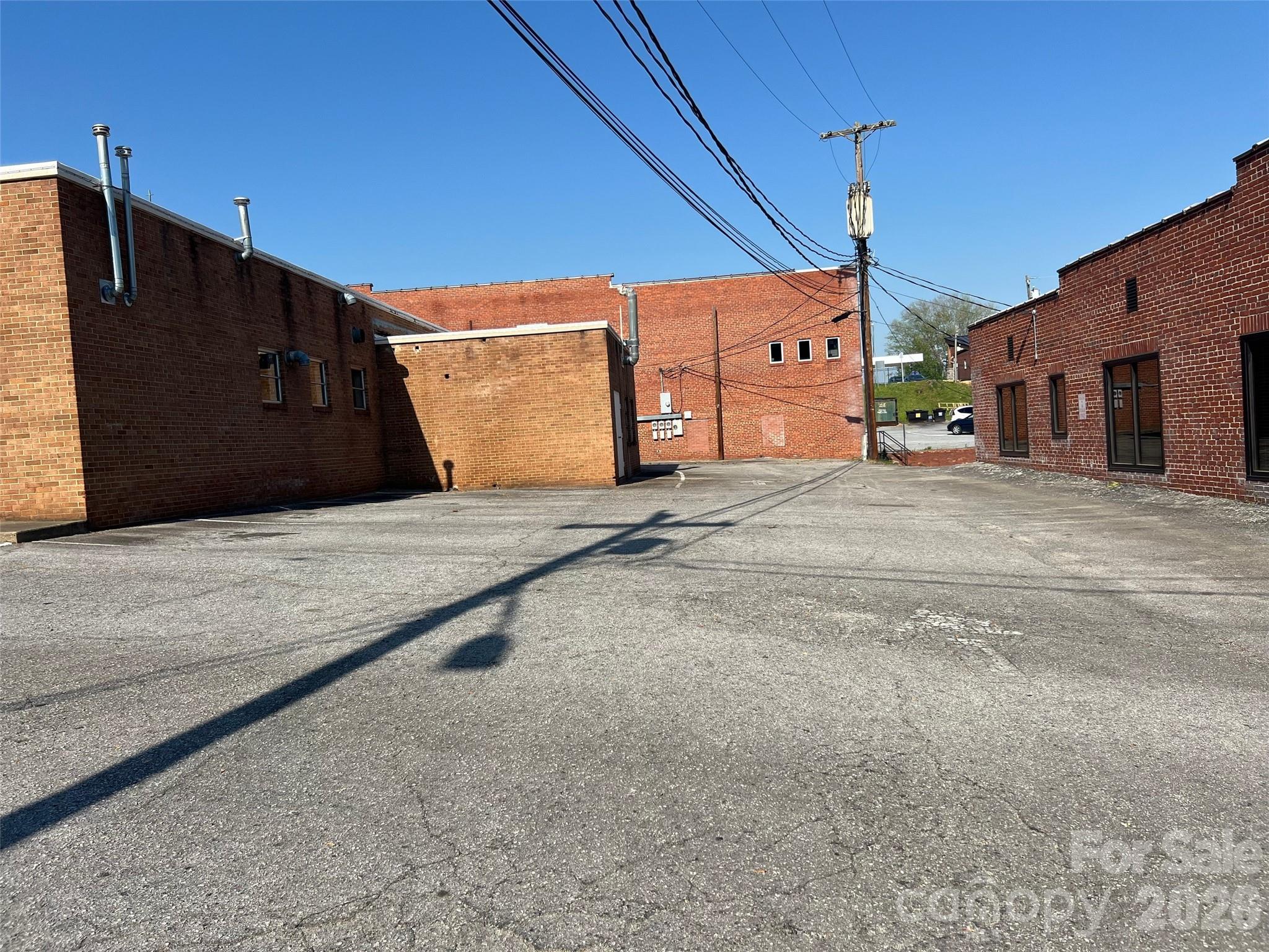 166 N Logan Street Marion NC 28752