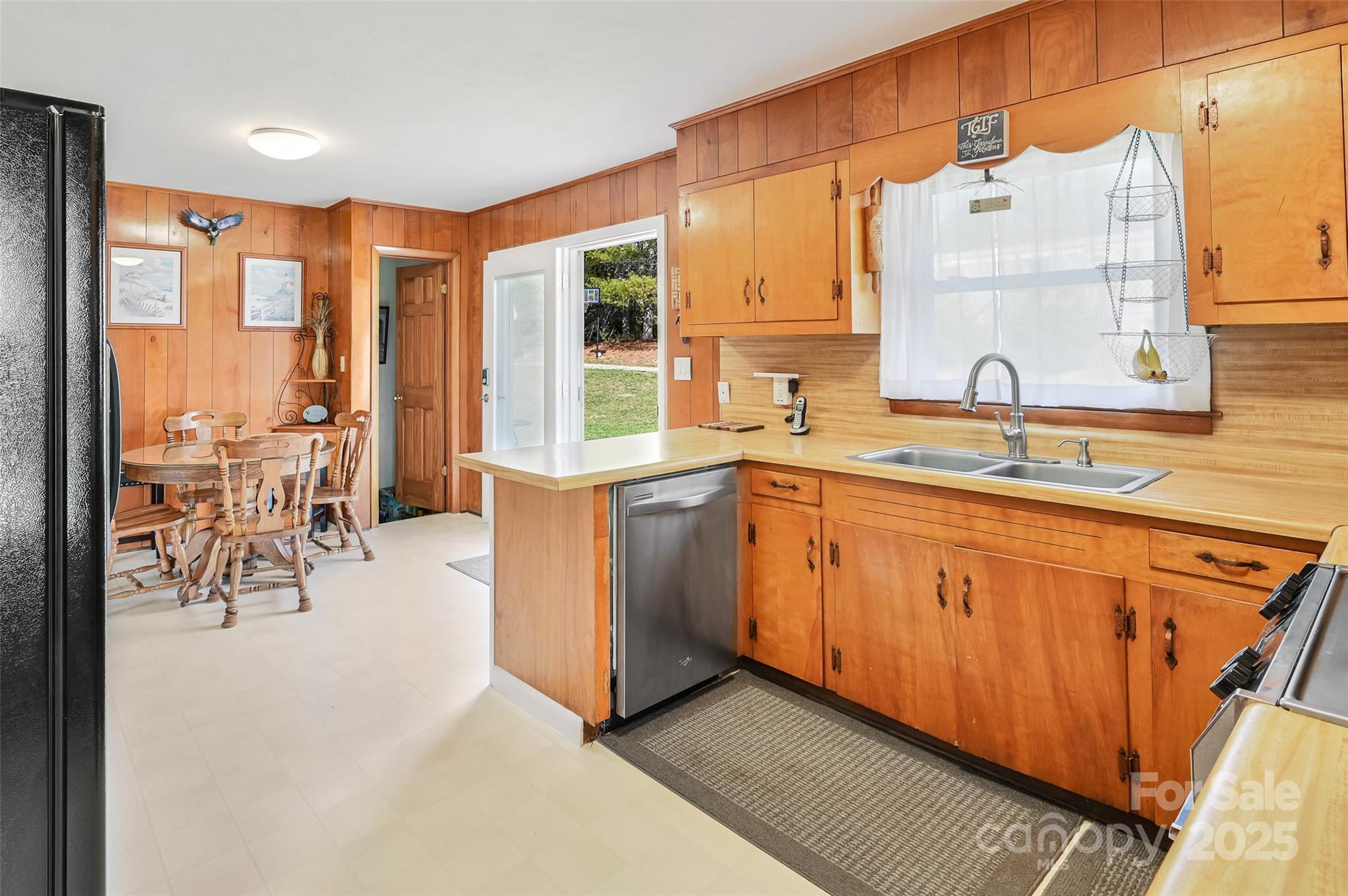 29 Delta Drive Hendersonville NC 28792