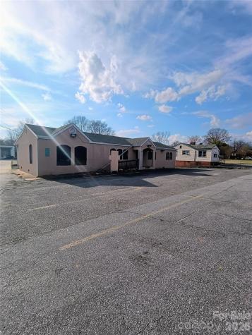 632,644,652 S Broadway Street Forest City NC 28043