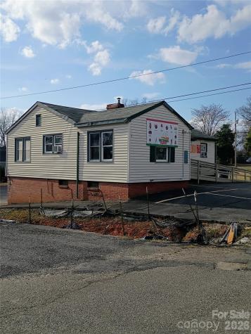 632,644,652 S Broadway Street Forest City NC 28043