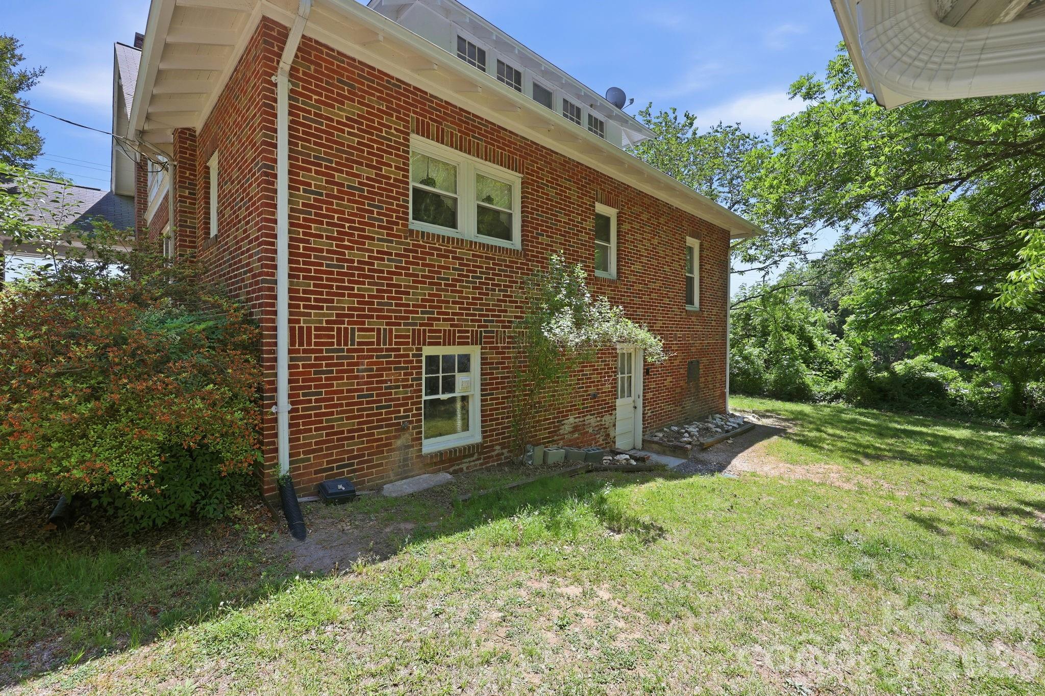 1705 Us 52 Highway N Albemarle NC 28001