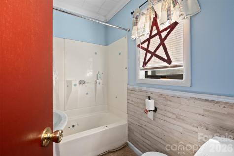 179 Lewis Lane Maggie Valley NC 28751