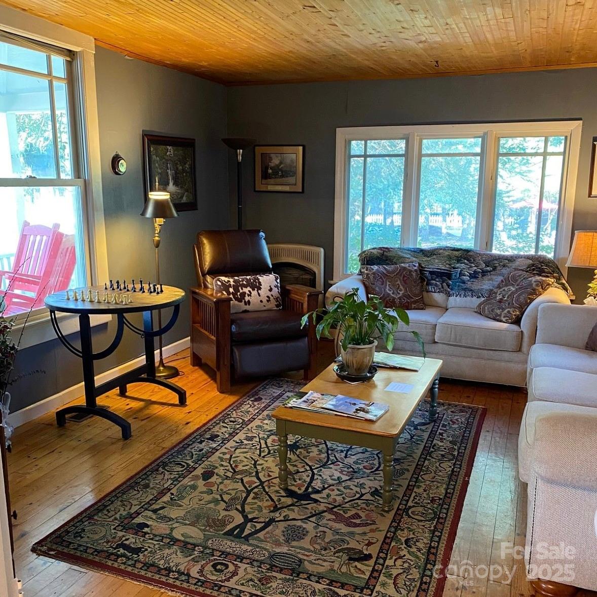 136 N Dougherty Street Black Mountain NC 28711