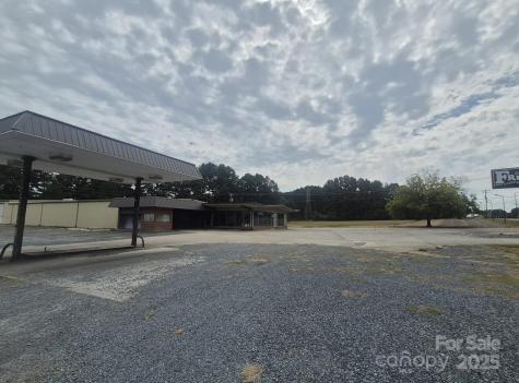 1055 Albemarle Road Troy NC 27371
