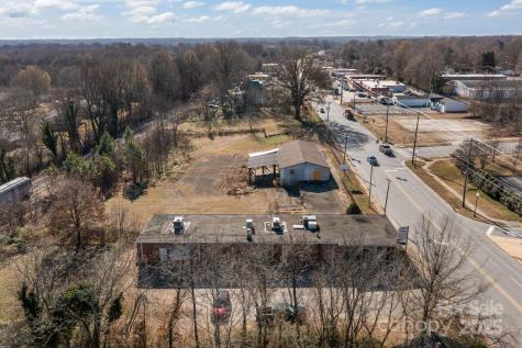 935 Shelton Avenue Statesville NC 28677