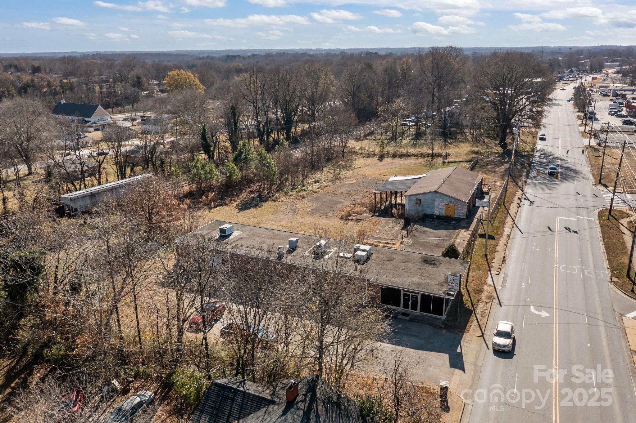 935 Shelton Avenue Statesville NC 28677