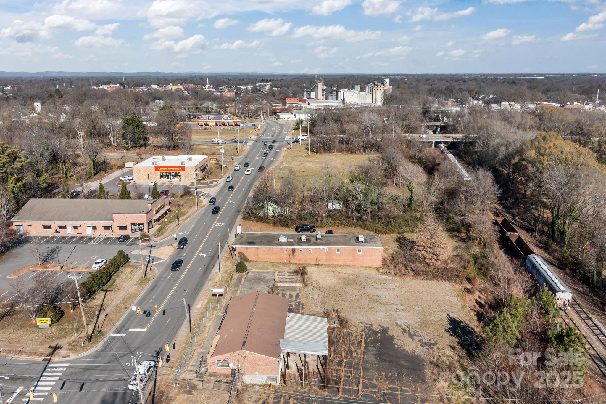 935 Shelton Avenue Statesville NC 28677