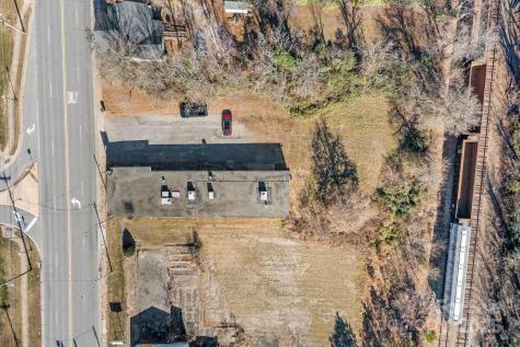 935 Shelton Avenue Statesville NC 28677