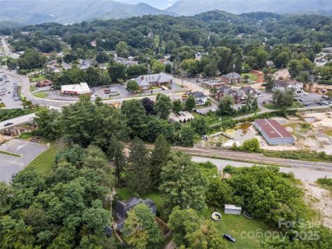 145 Shackford Street Waynesville NC 28786