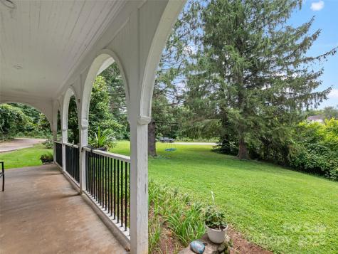 145 Shackford Street Waynesville NC 28786