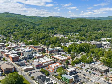 76 E Main Street Brevard NC 28712