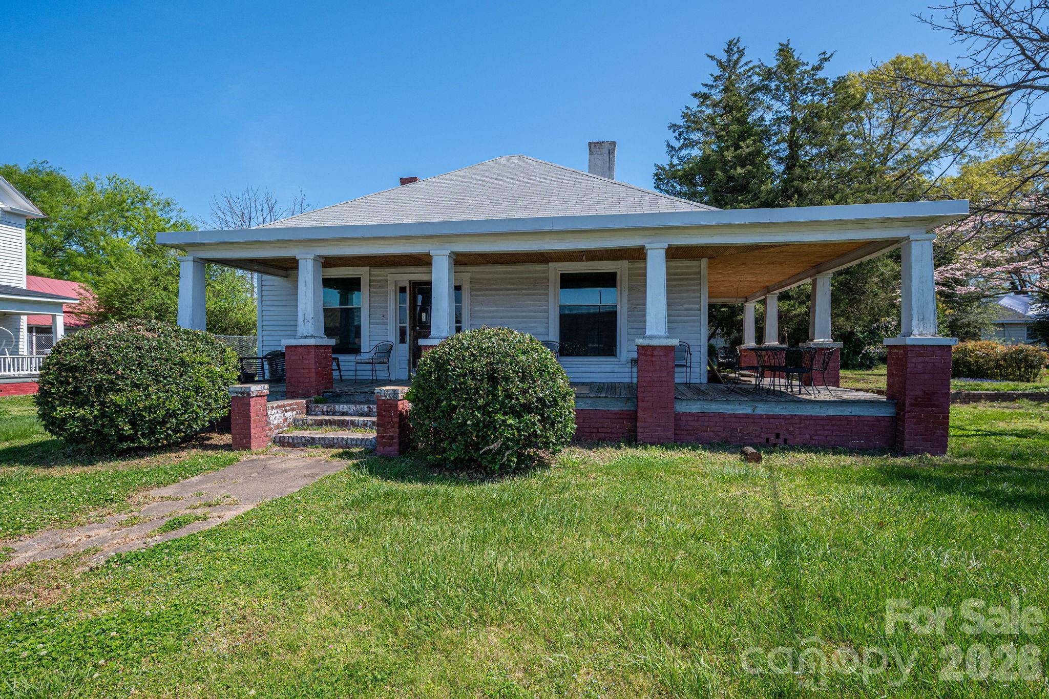 127 S Main Street Stanley NC 28164