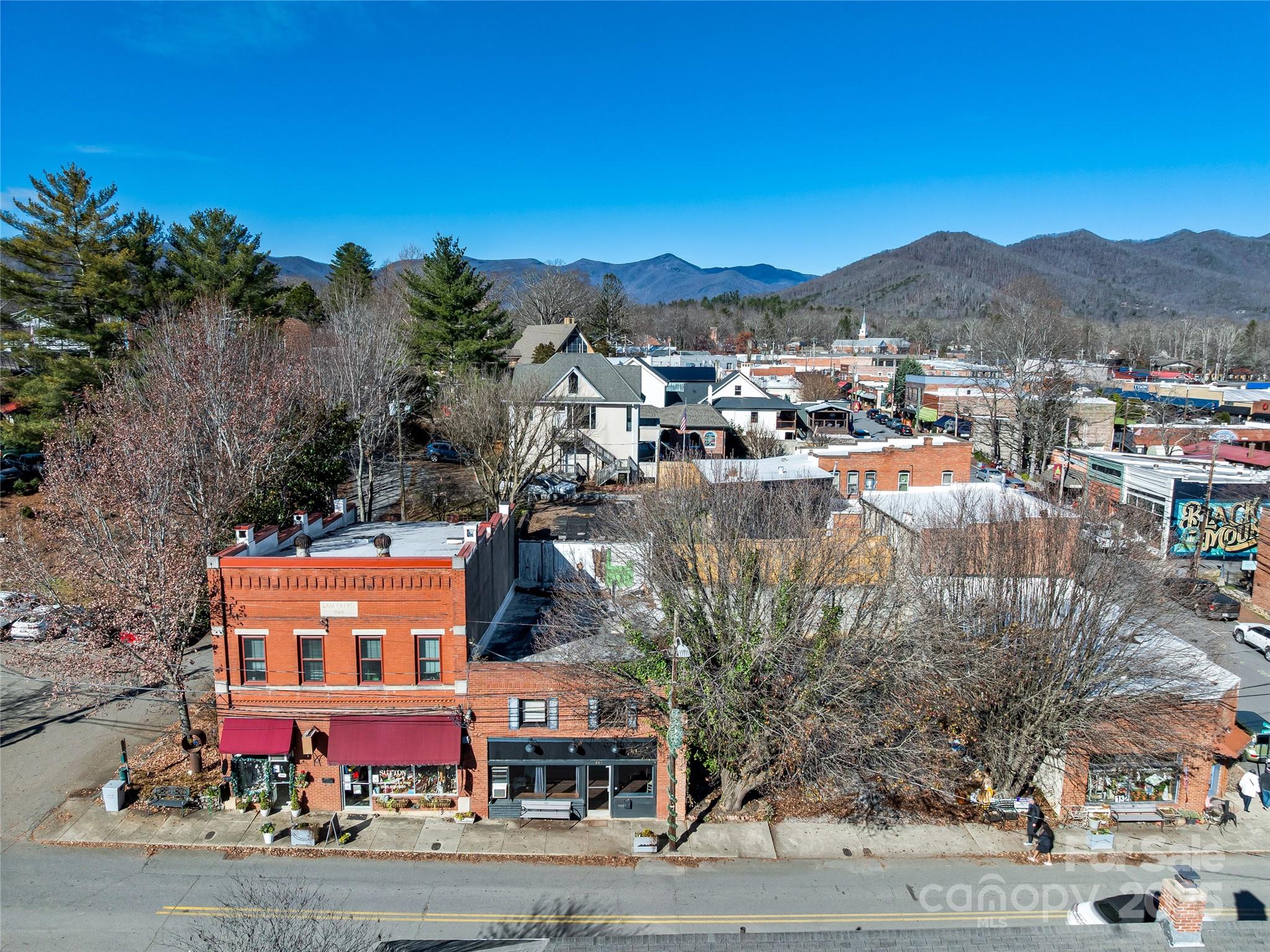 204 Sutton Avenue Black Mountain NC 28711