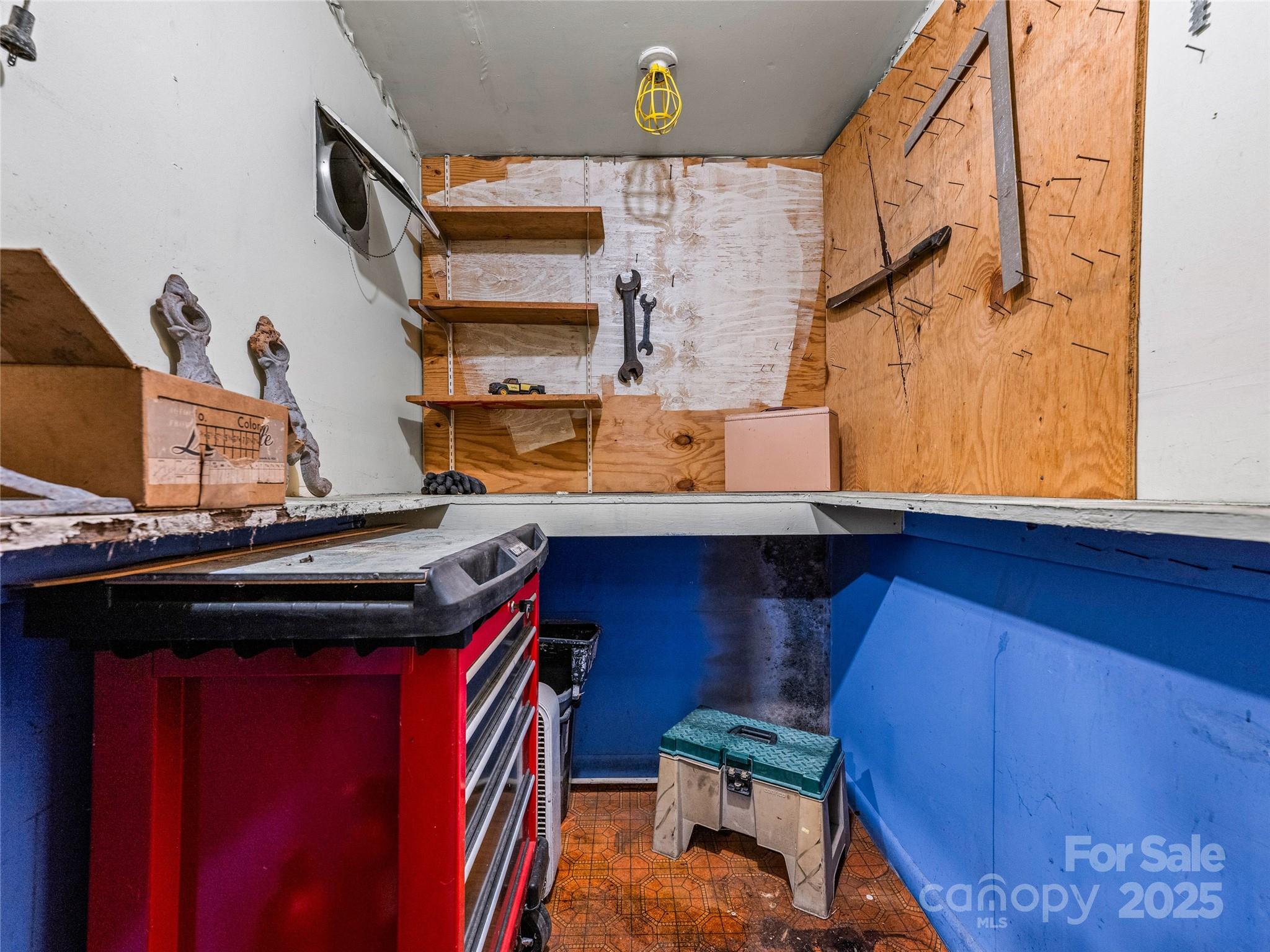 204 Sutton Avenue Black Mountain NC 28711