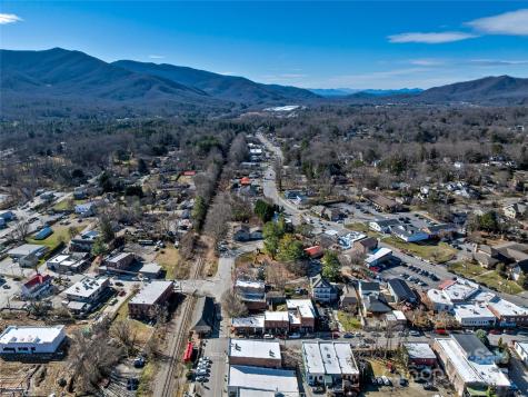 204 Sutton Avenue Black Mountain NC 28711