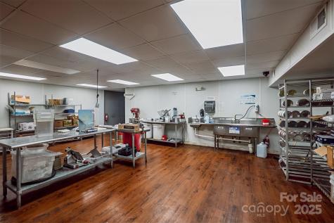 77 East Main Street Franklin NC 28734