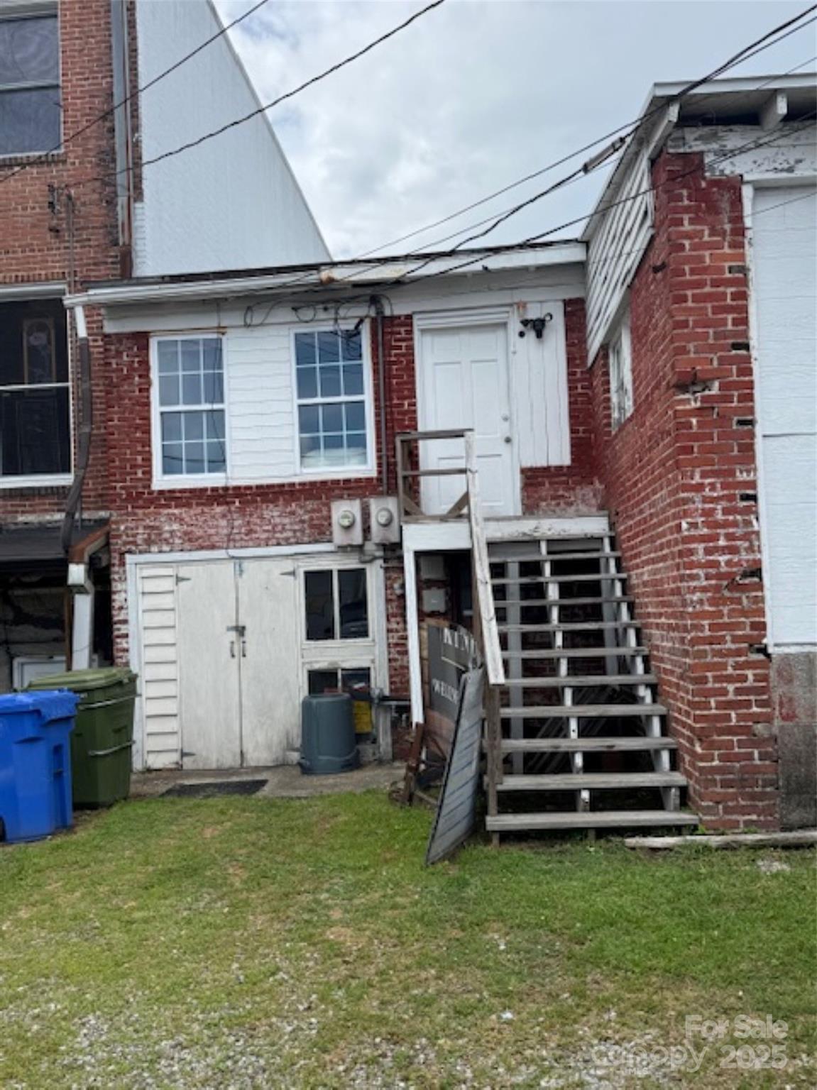 414 N Main Street Hendersonville NC 28792