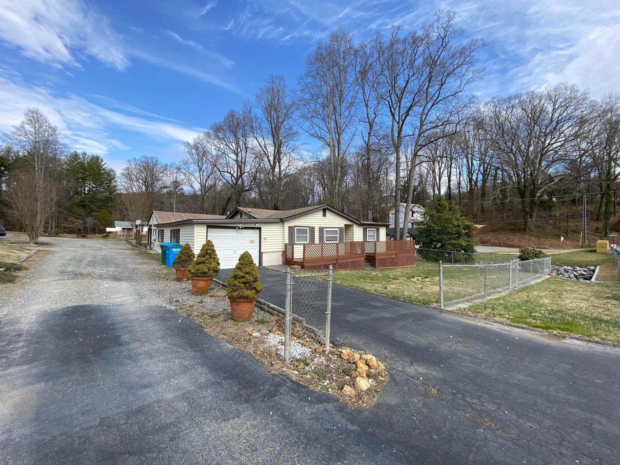 688 Upper Grassy Branch Extension Asheville NC 28805