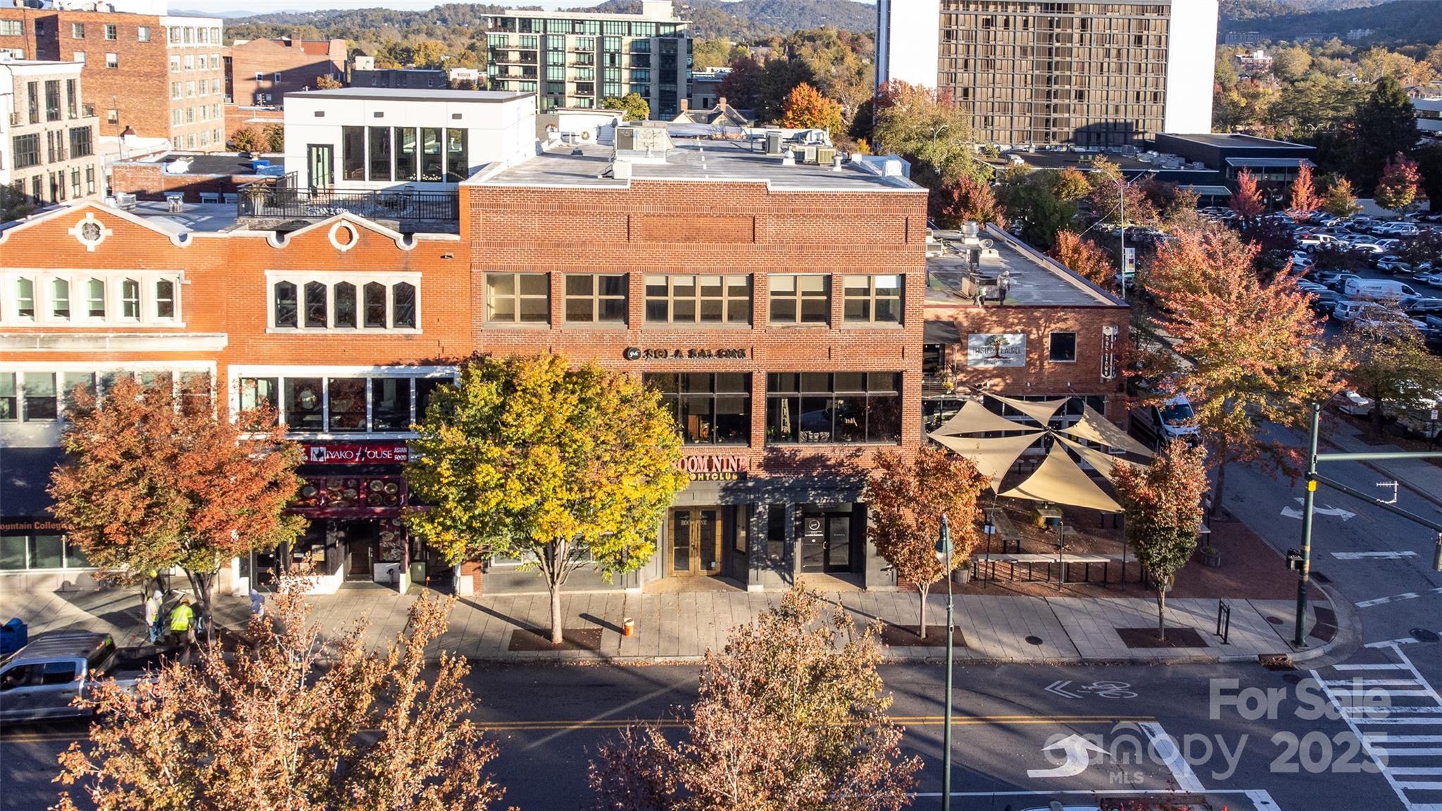 124 College Street Asheville NC 28801