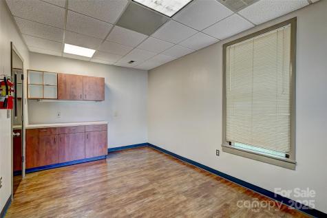112 S Oak Street Cherryville NC 28021