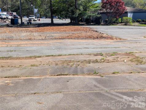 102 Sanford Drive Morganton NC 28680