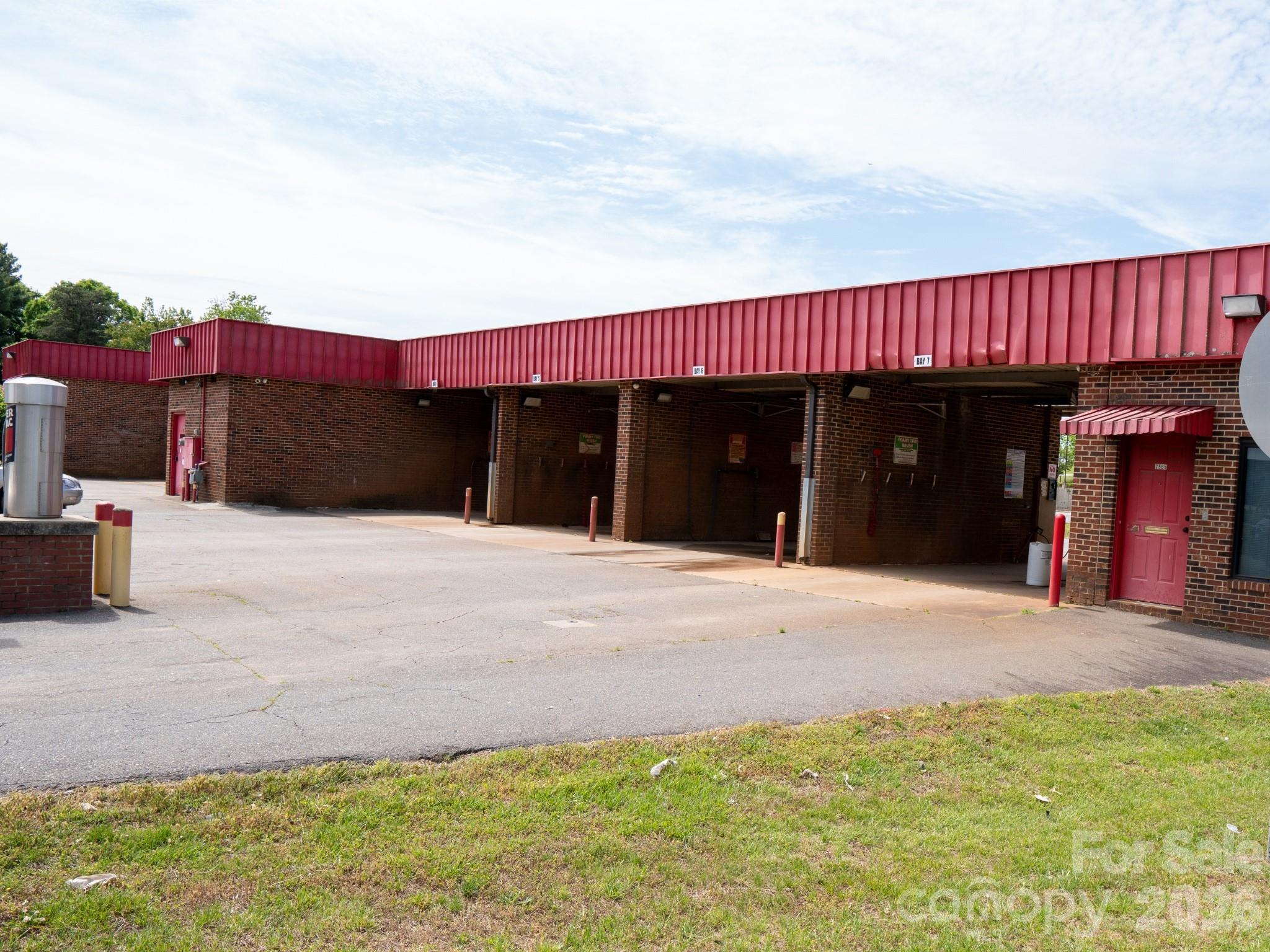 2585 Northside Drive Statesville NC 28625
