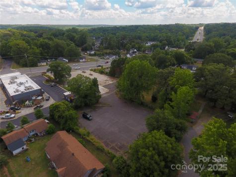 706 S Main Street Mount Holly NC 28120