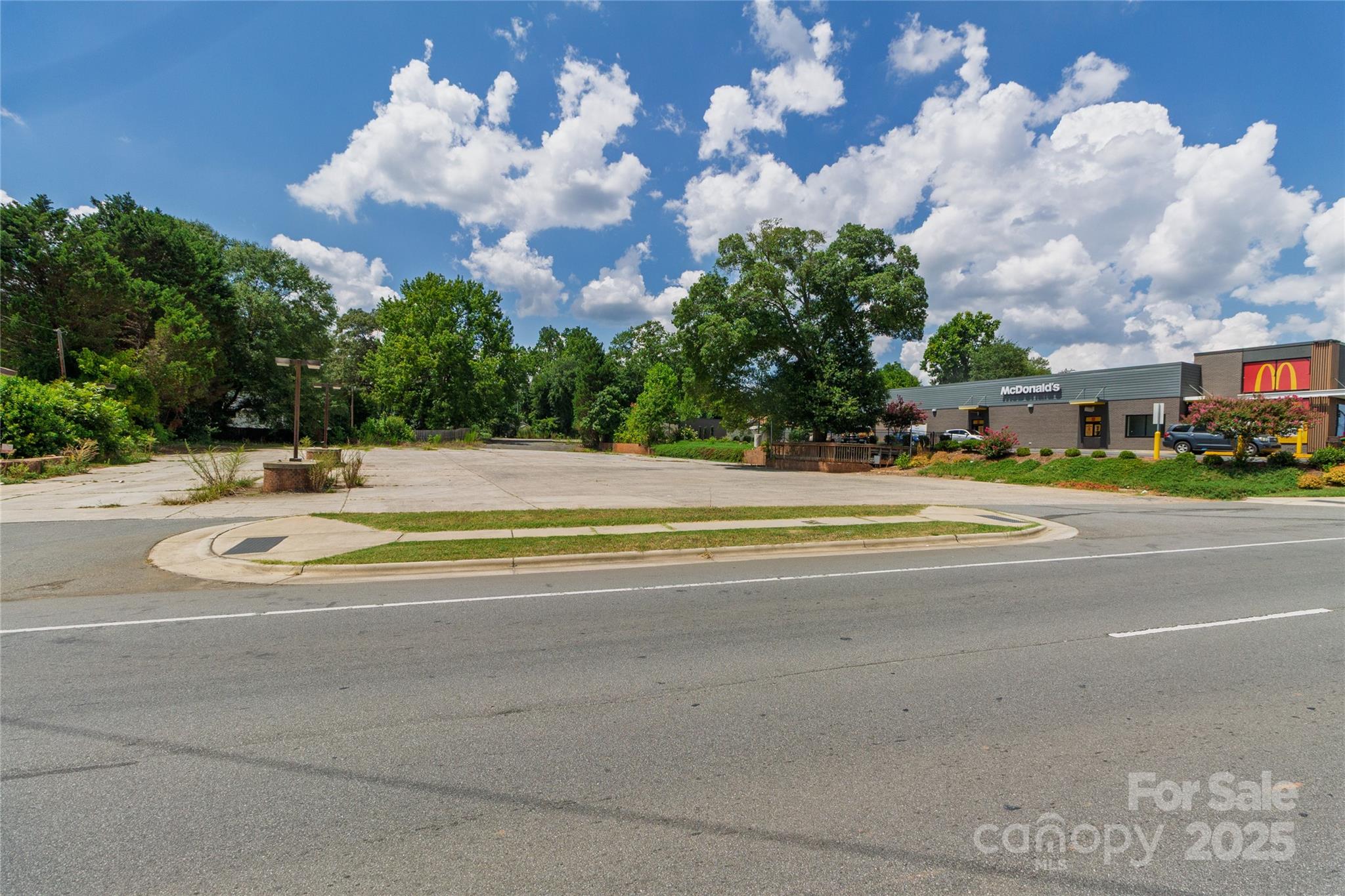 706 S Main Street Mount Holly NC 28120