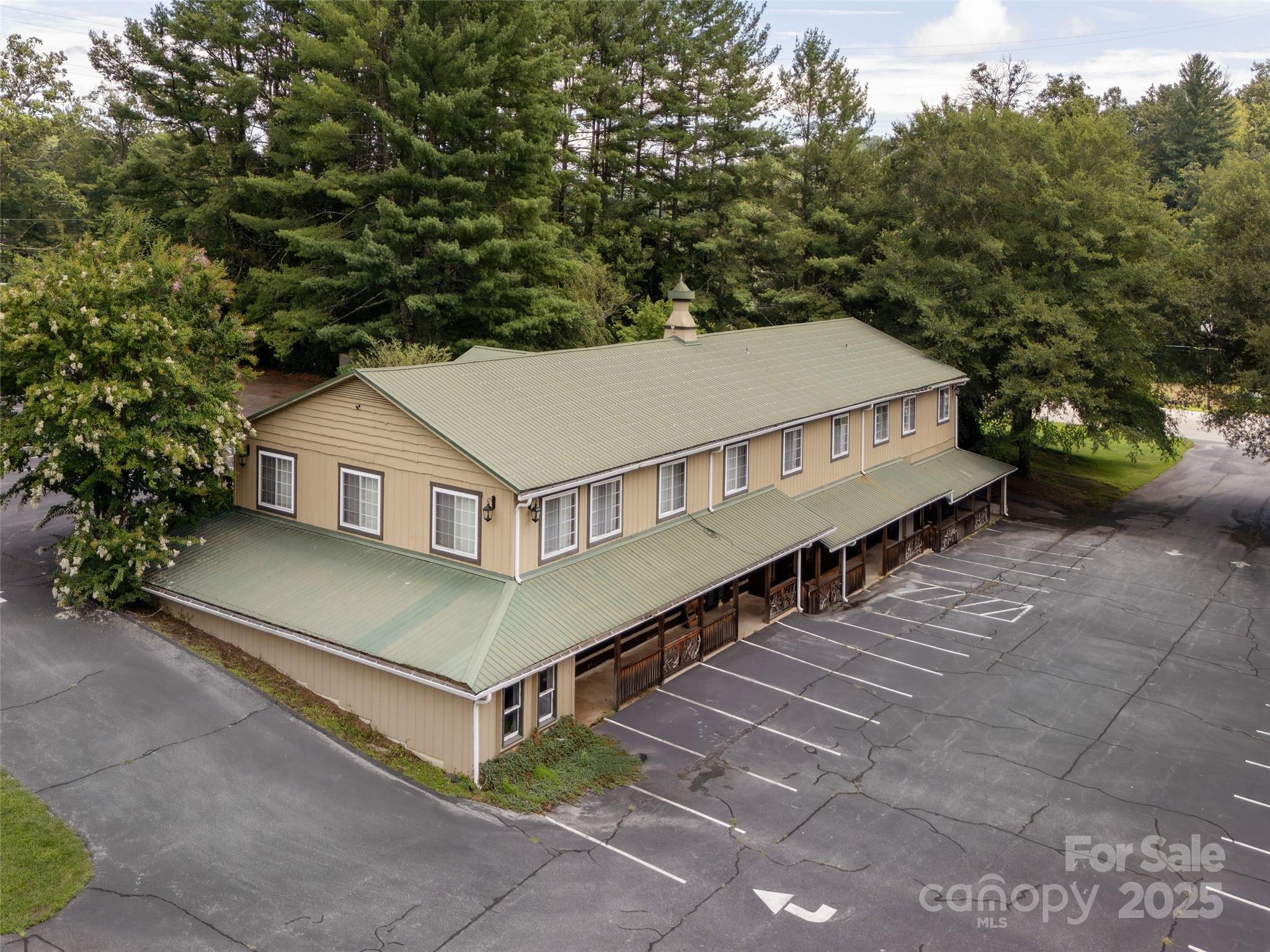 8826 Boylston Highway Mills River NC 28759
