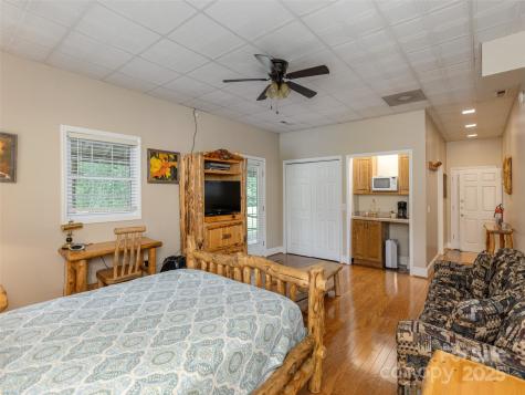 8826 Boylston Highway Mills River NC 28759