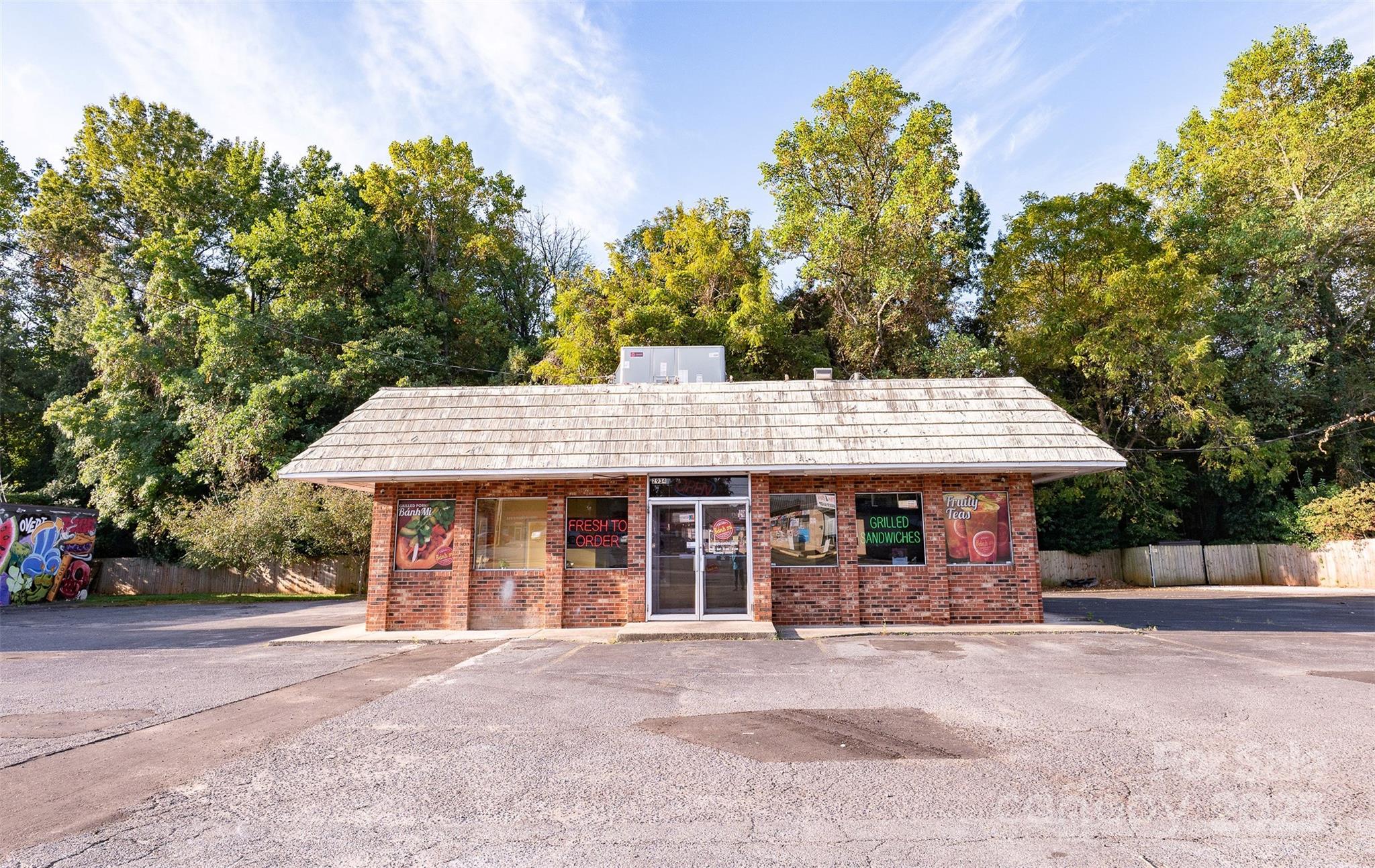 2934 & 2938 Shamrock Drive Charlotte NC 28205