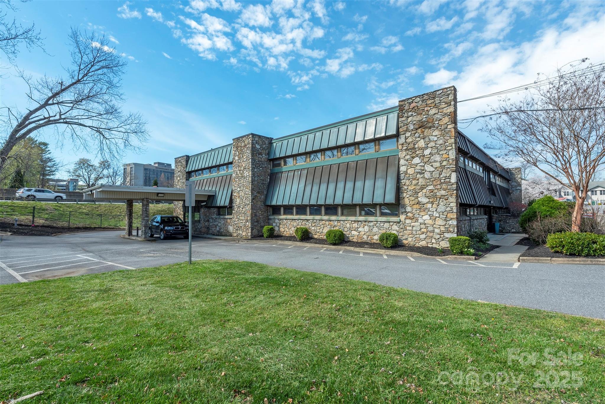 7 Orchard Street Asheville NC 28801